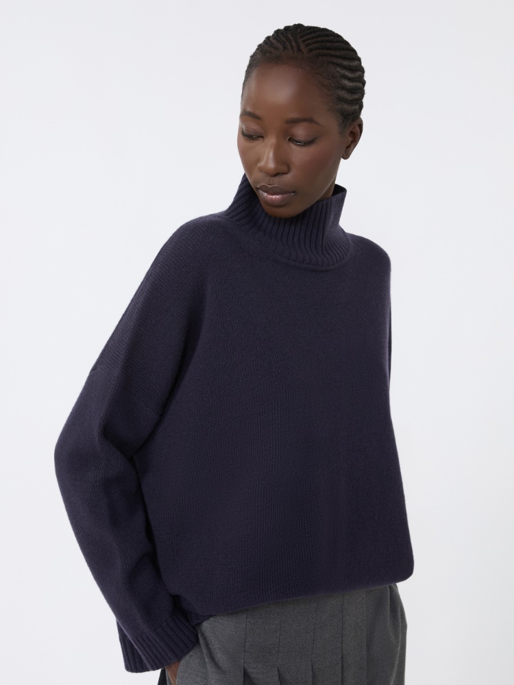  - Max Mara