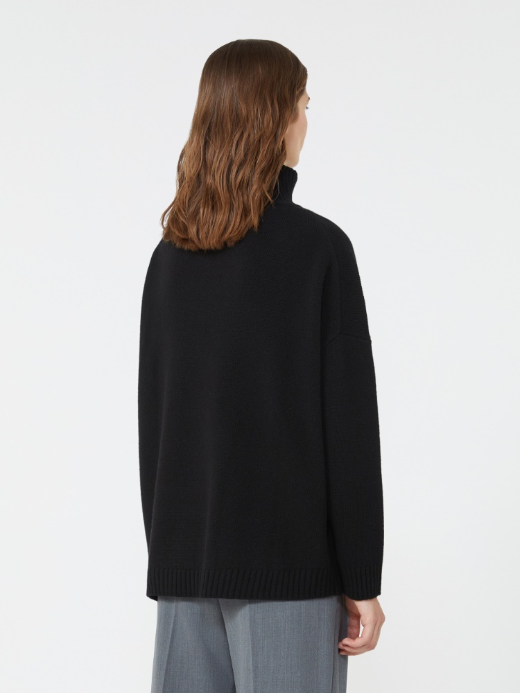 - Max Mara