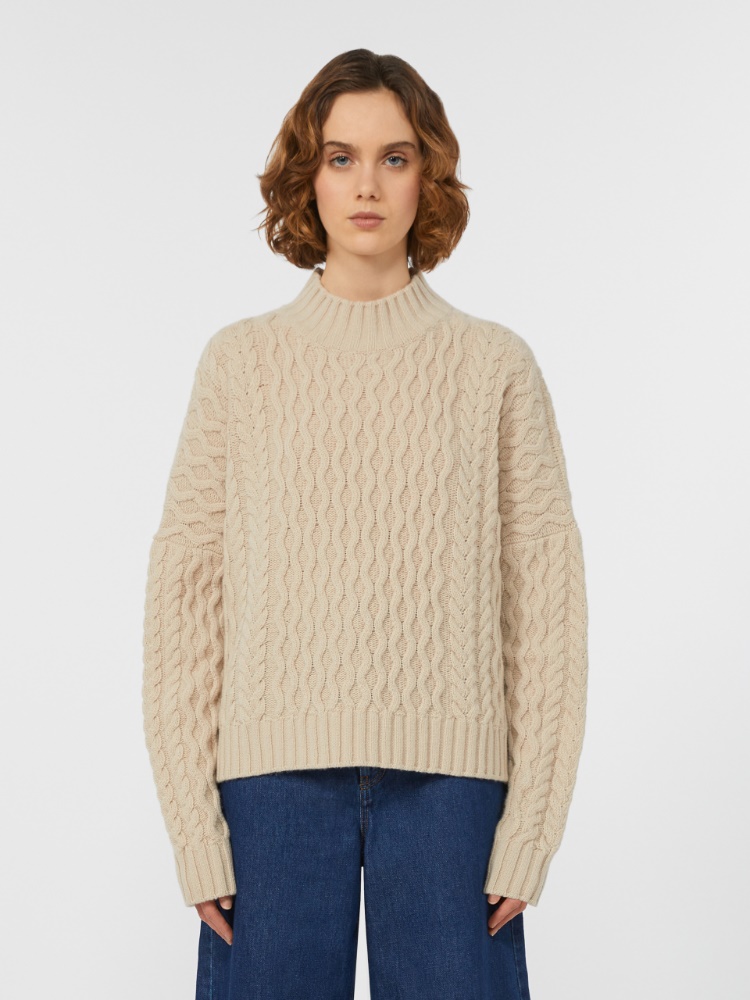  - Max Mara