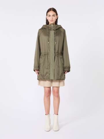 アーバンなリラックス【WEEKEND MAX MARA】パーカー ジャケット Padded parka | Max Mara