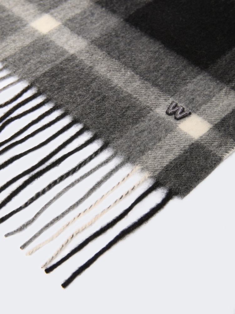  - Max Mara