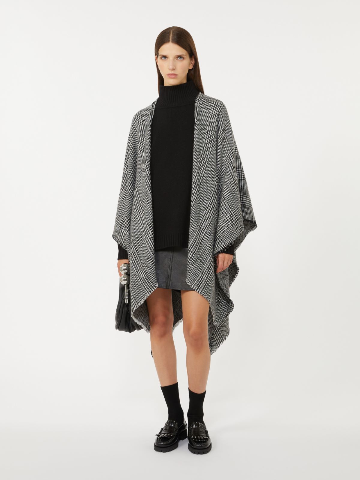 Cape aus doppelseitiger Wolle - SCHWARZ - Max Mara