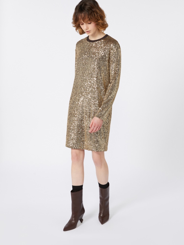 - Max Mara