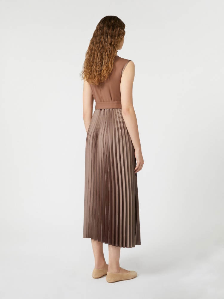  - Max Mara