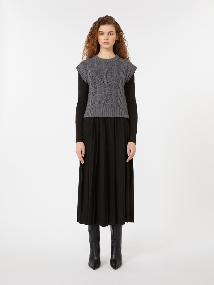  - Max Mara