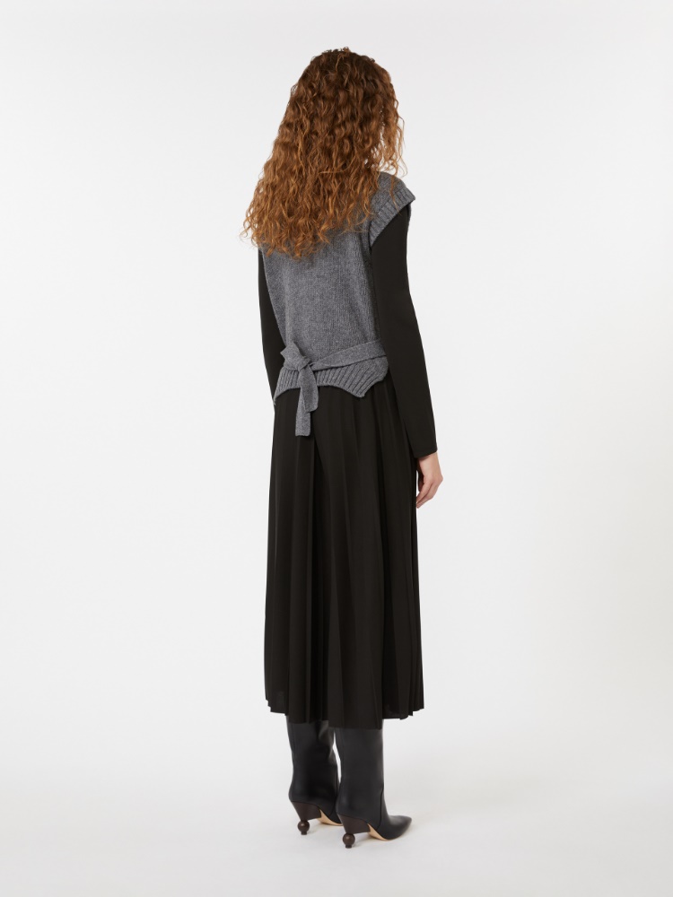  - Max Mara