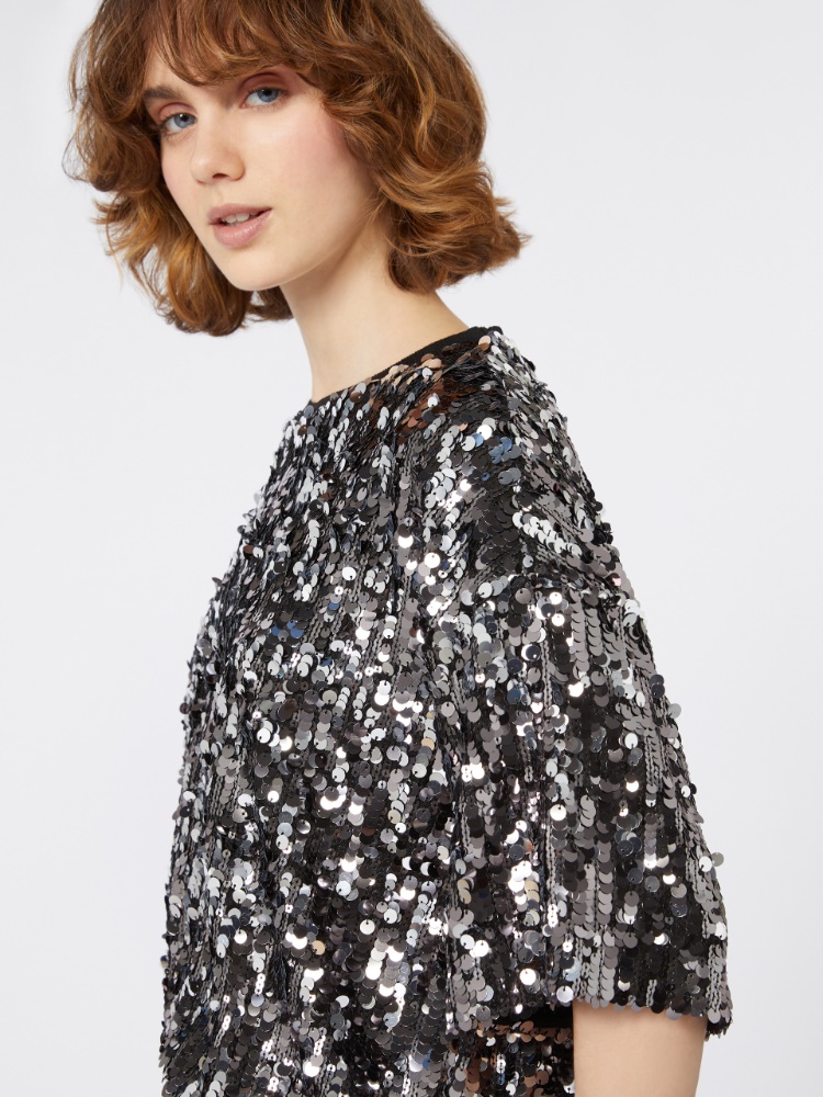 - Max Mara