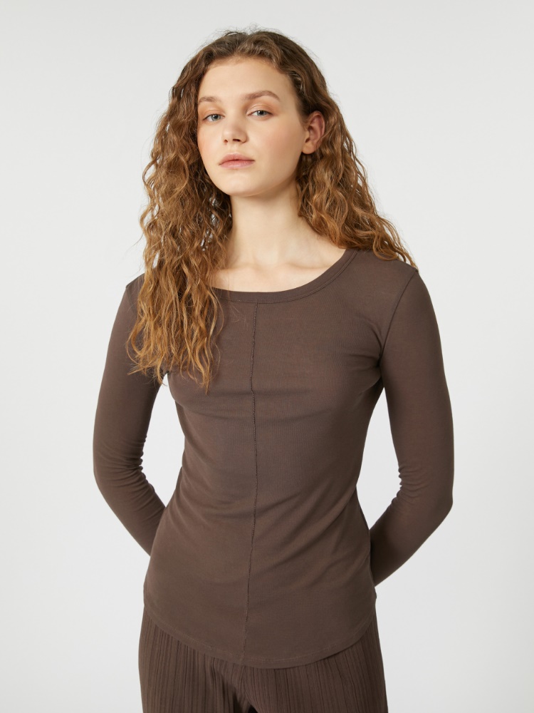  - Max Mara