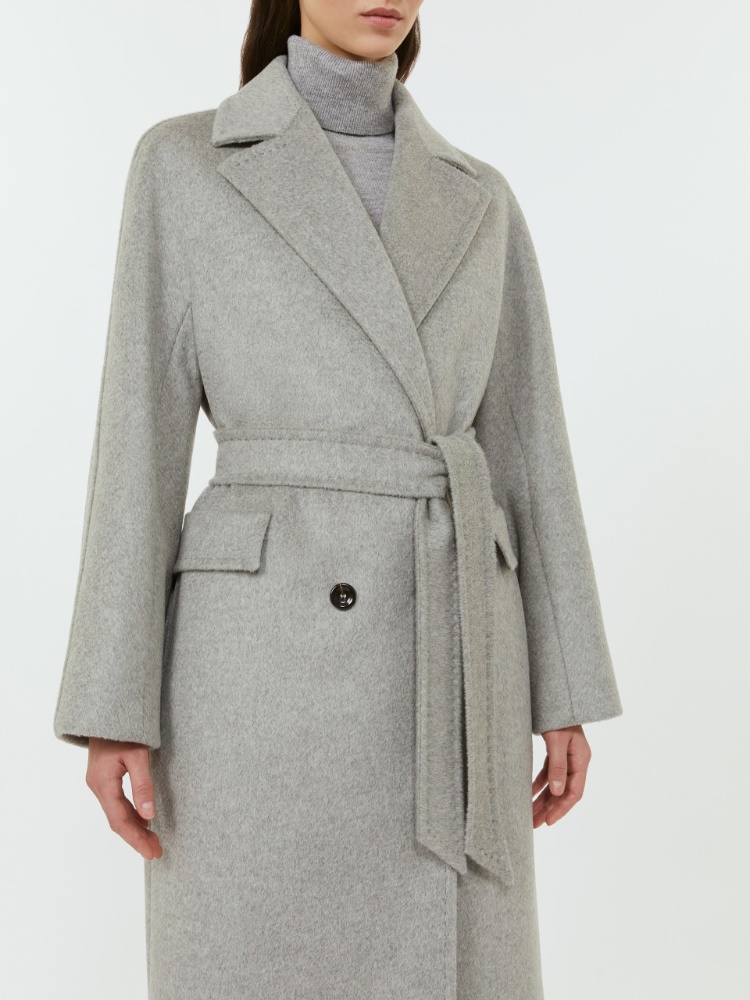 その他 Mara Double-breasted cashmere, alpaca and wool coat, light grey