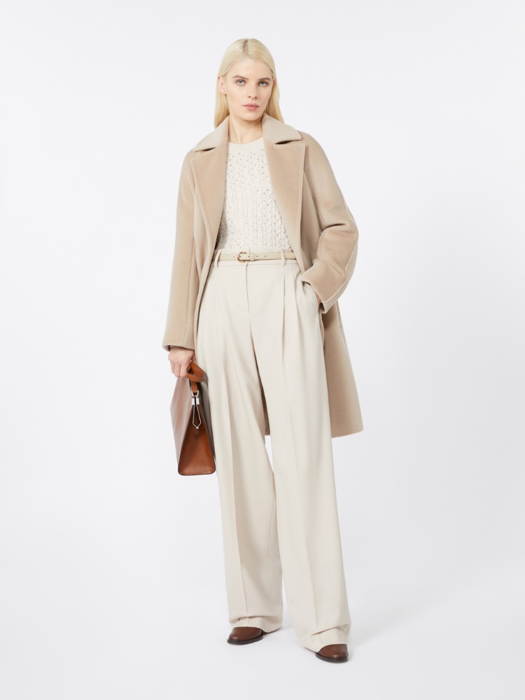 大きいサイズ✨高級ライン✨白タグ✨マックスマーラ　テーラードジャケット　リネン Max Mara - 美品 マックスマーラ Max Mara ジャケット 2022年