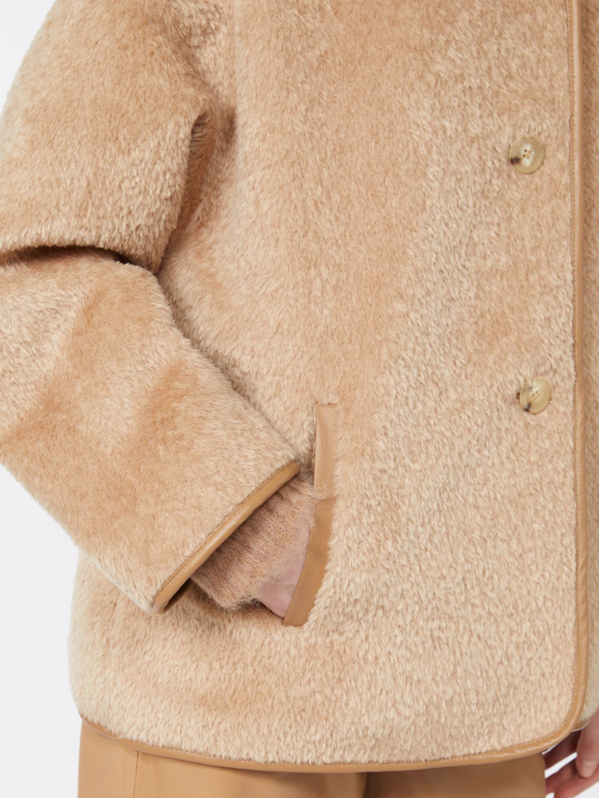 [ヴァデット] スーリーアルパカ オーバーサイズ ショート コート - CAMEL - Max Mara - 6