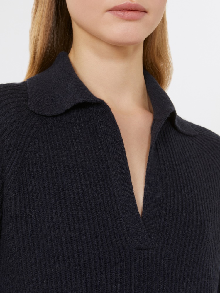  - Max Mara