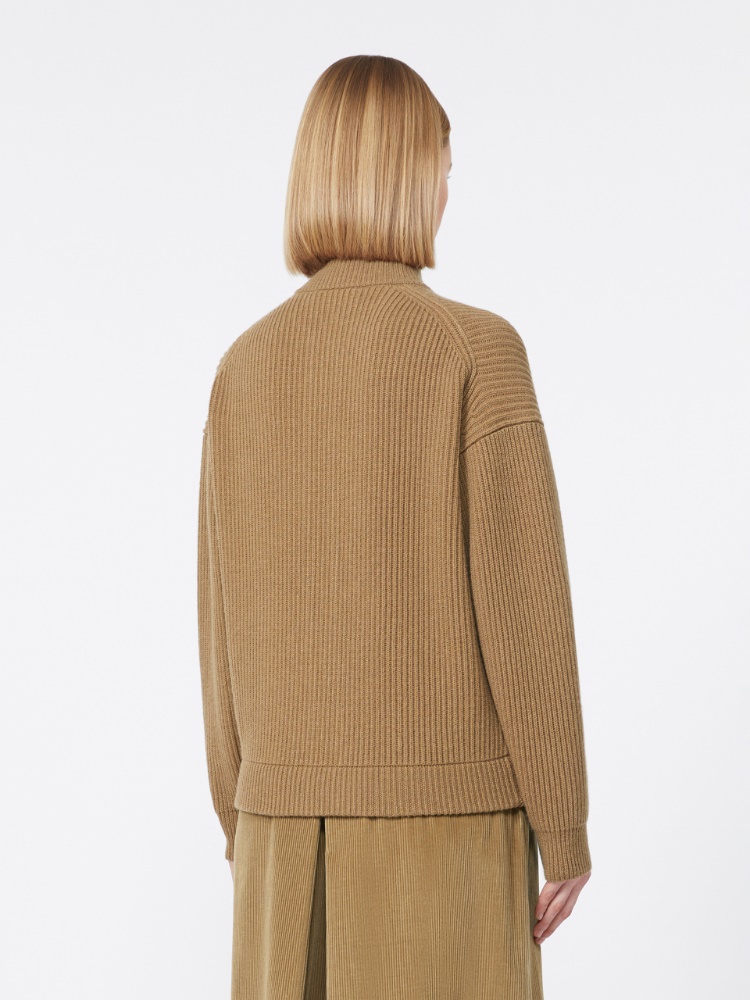  - Max Mara