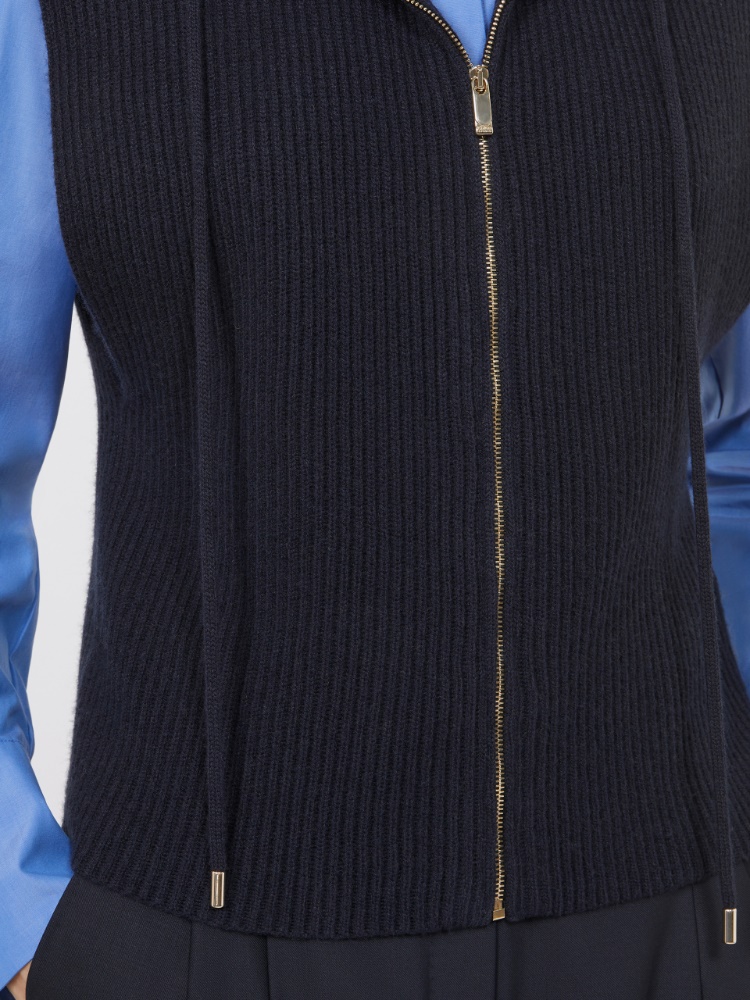 - Max Mara