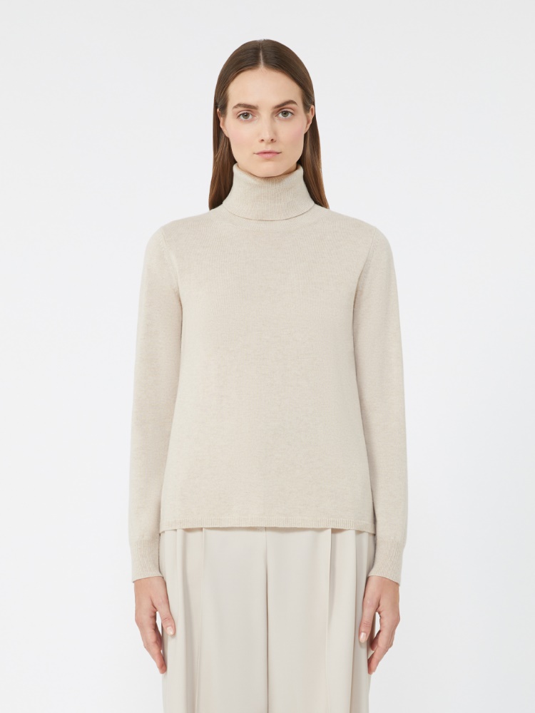  - Max Mara