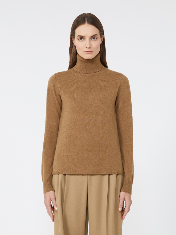  - Max Mara