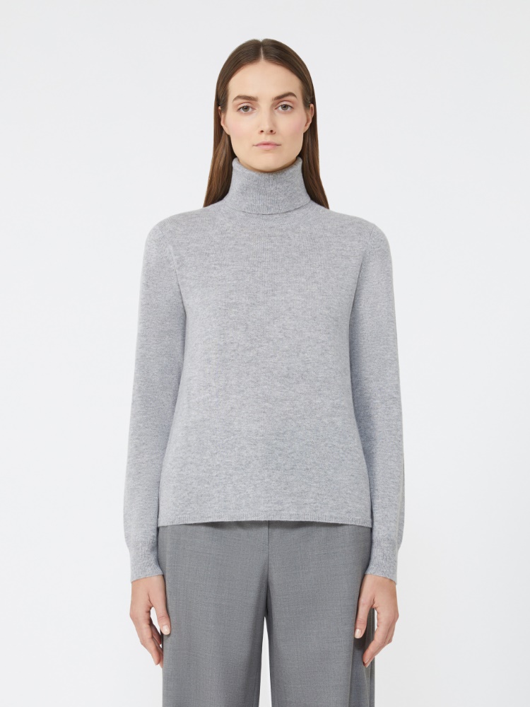  - Max Mara
