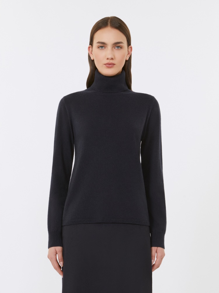  - Max Mara