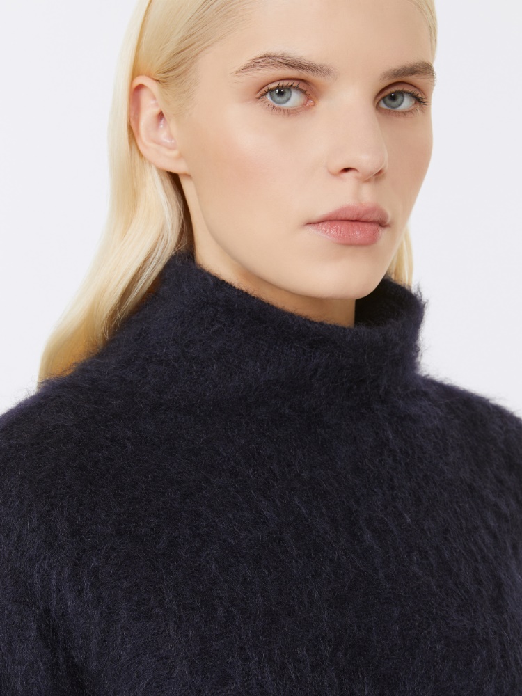  - Max Mara