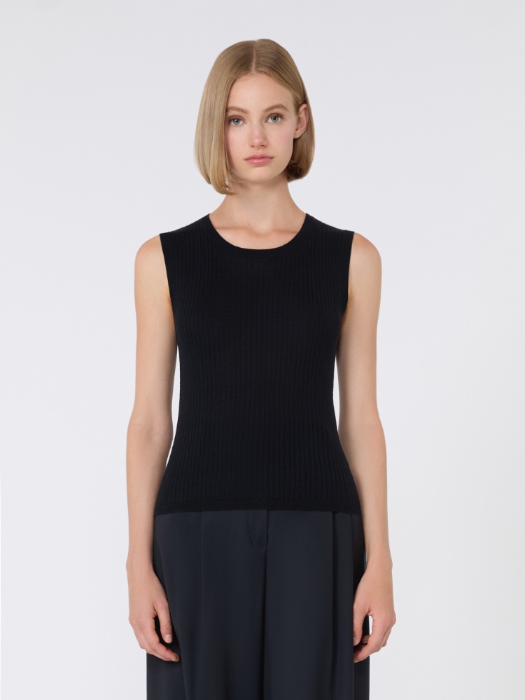  - Max Mara