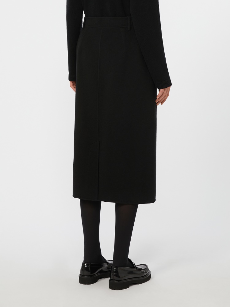  - Max Mara