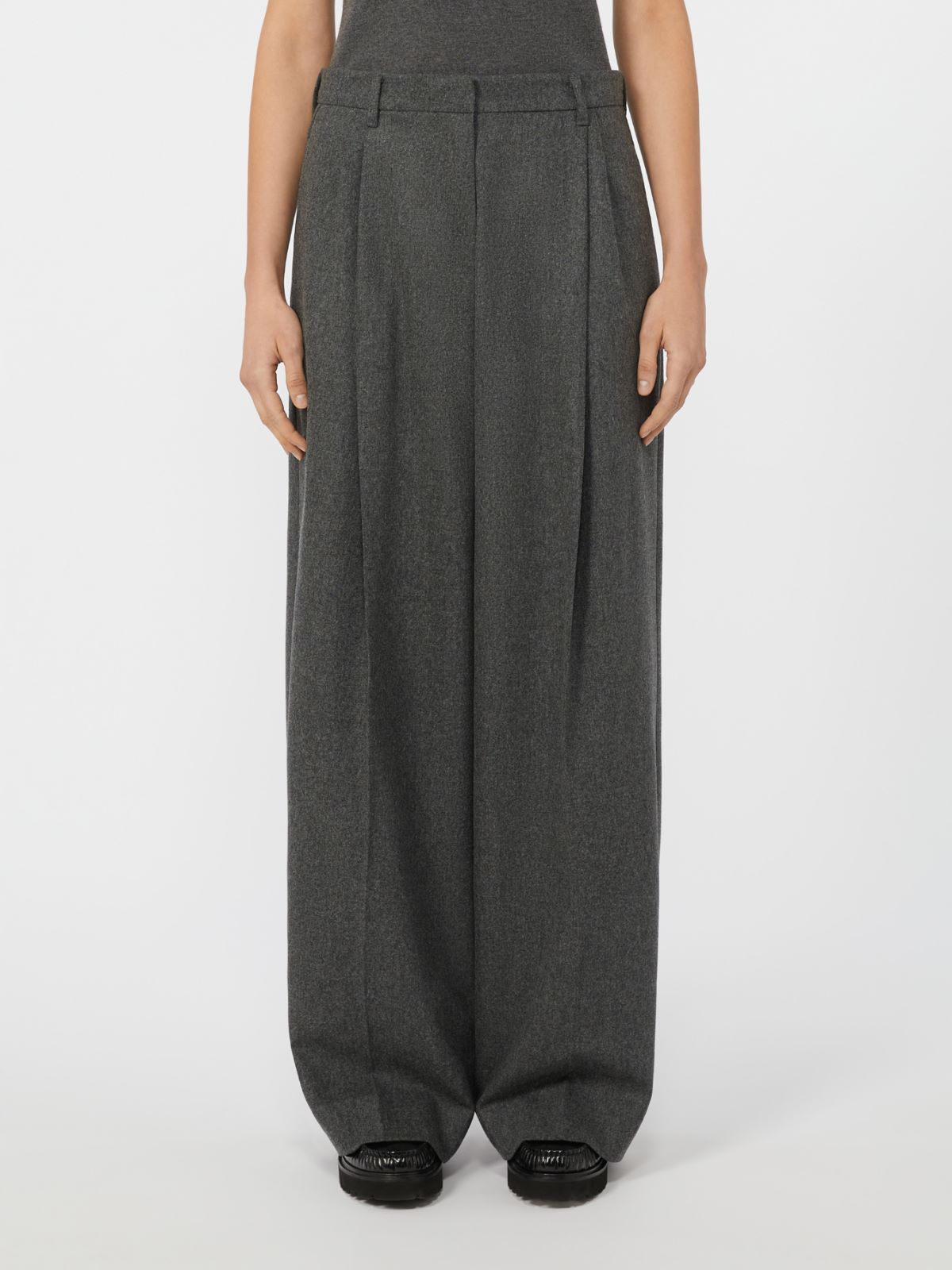 Wide-fit wool flannel trousers - MEDIUM GREY - Max Mara - 2