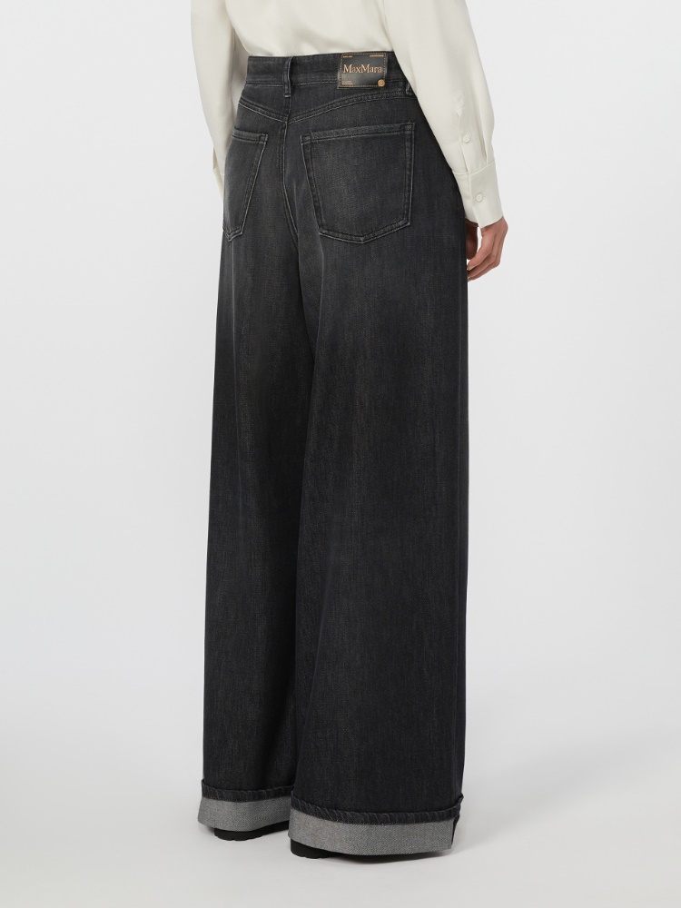 - Max Mara