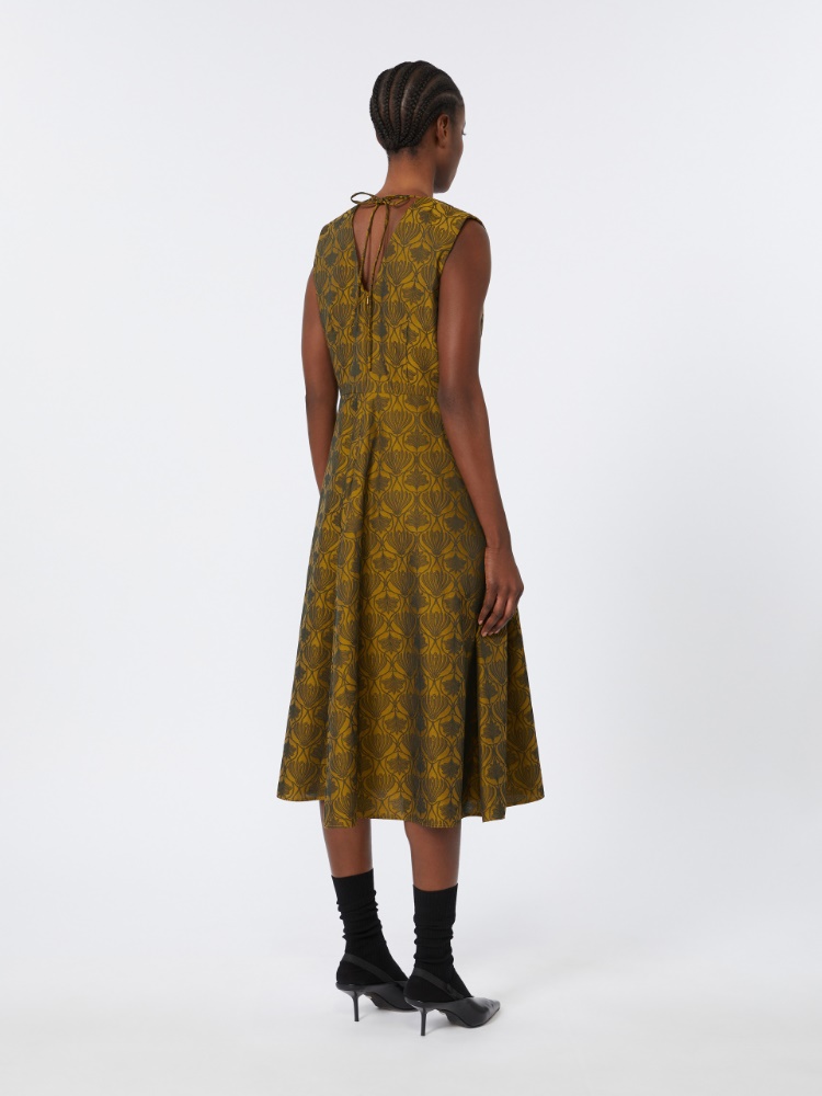  - Max Mara