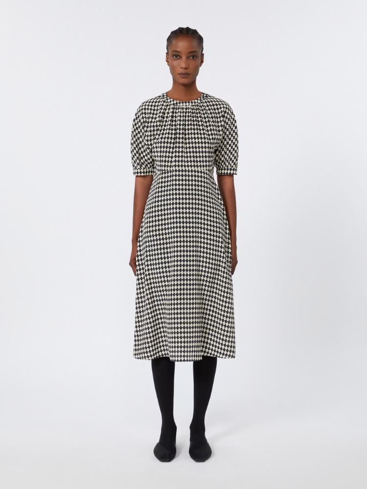  - Max Mara