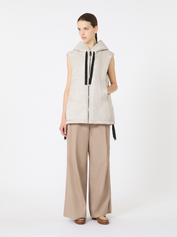 Wattierte Weste aus wasserabweisendem Canvas mit Kapuze - BEIGE - Max Mara - 2