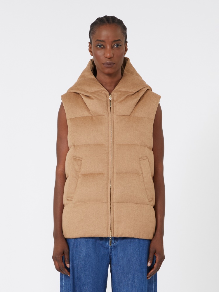  - Max Mara
