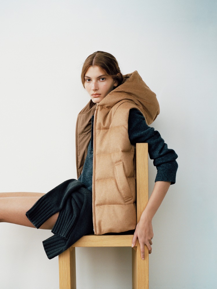 Wendbare, wattierte Weste aus Kamelhaar und wasserabweisendem Taft + KAMEL - Max Mara