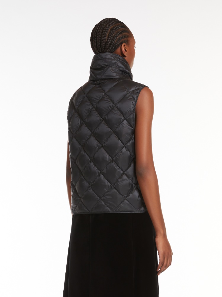  - Max Mara