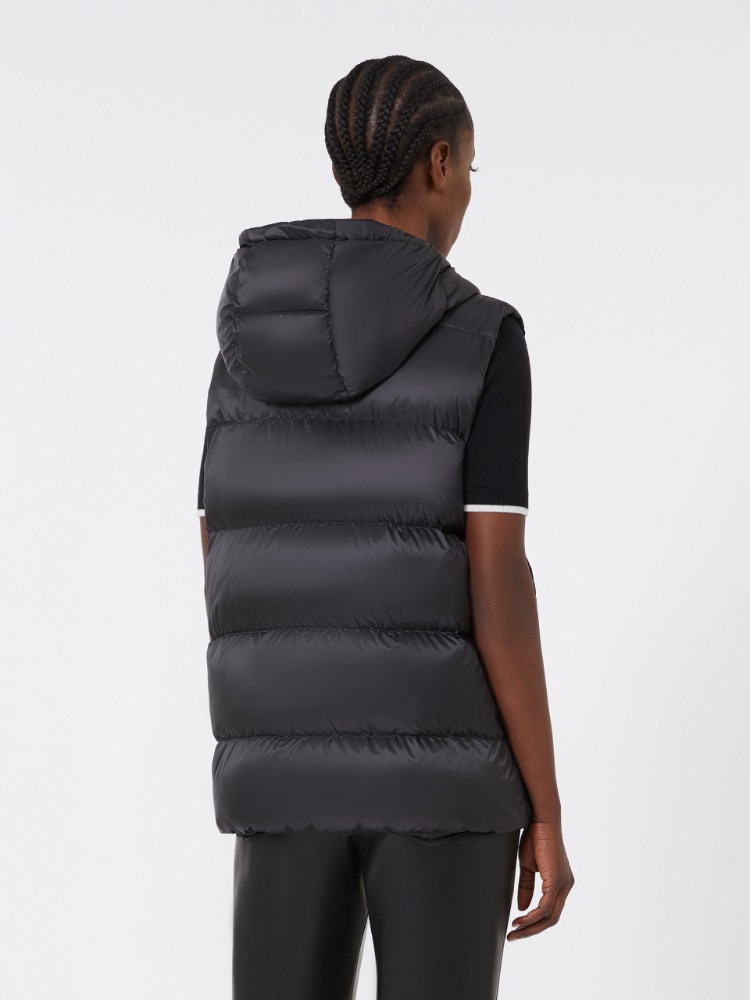  - Max Mara