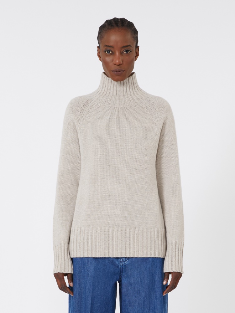  - Max Mara
