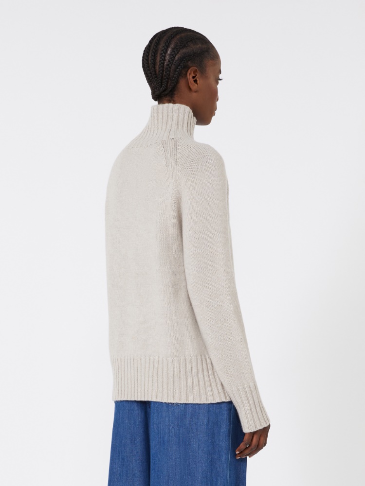  - Max Mara