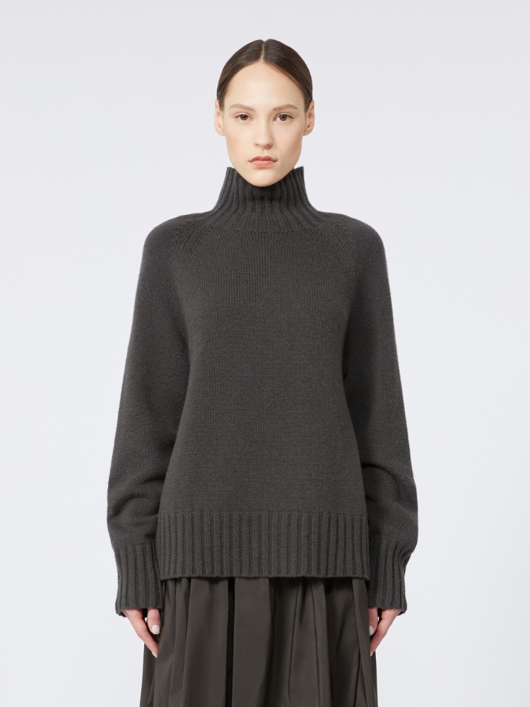  - Max Mara