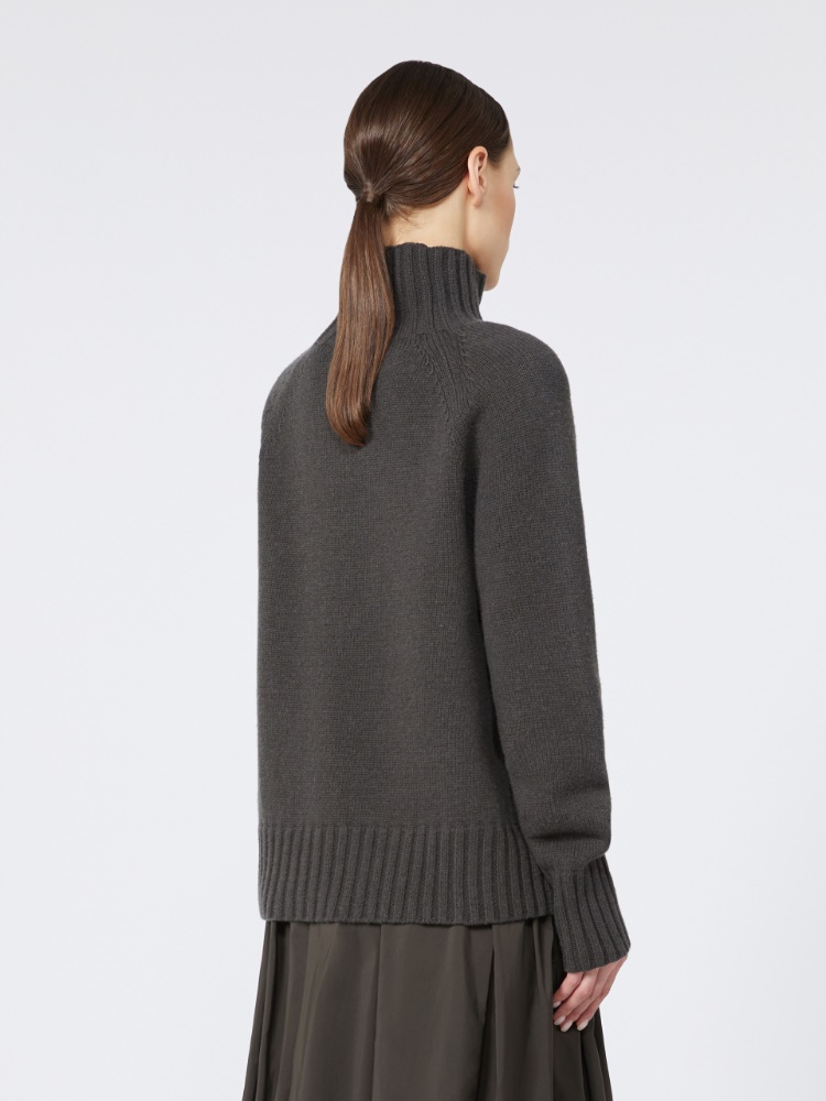  - Max Mara