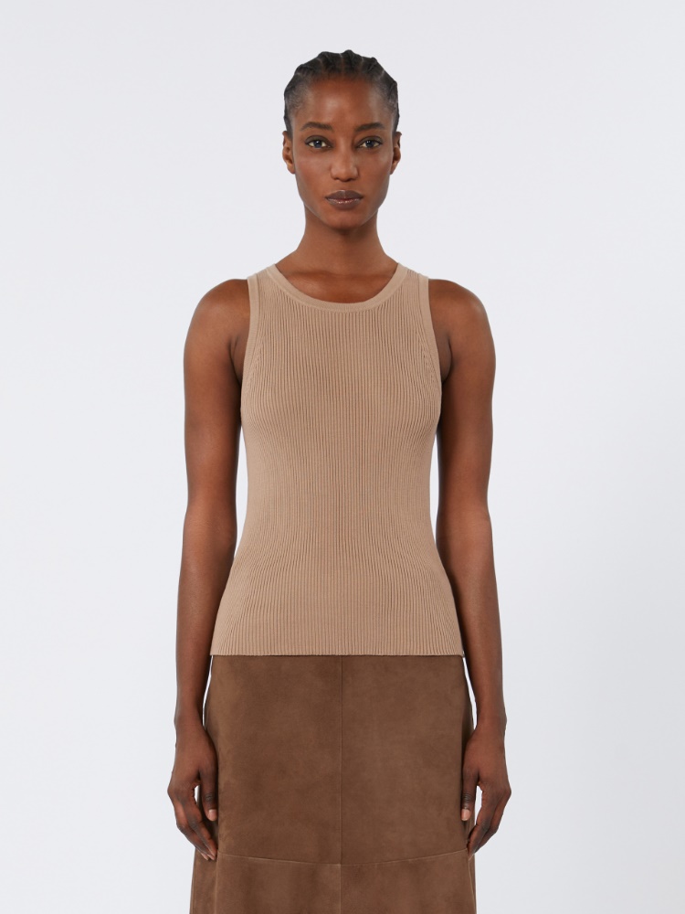 - Max Mara