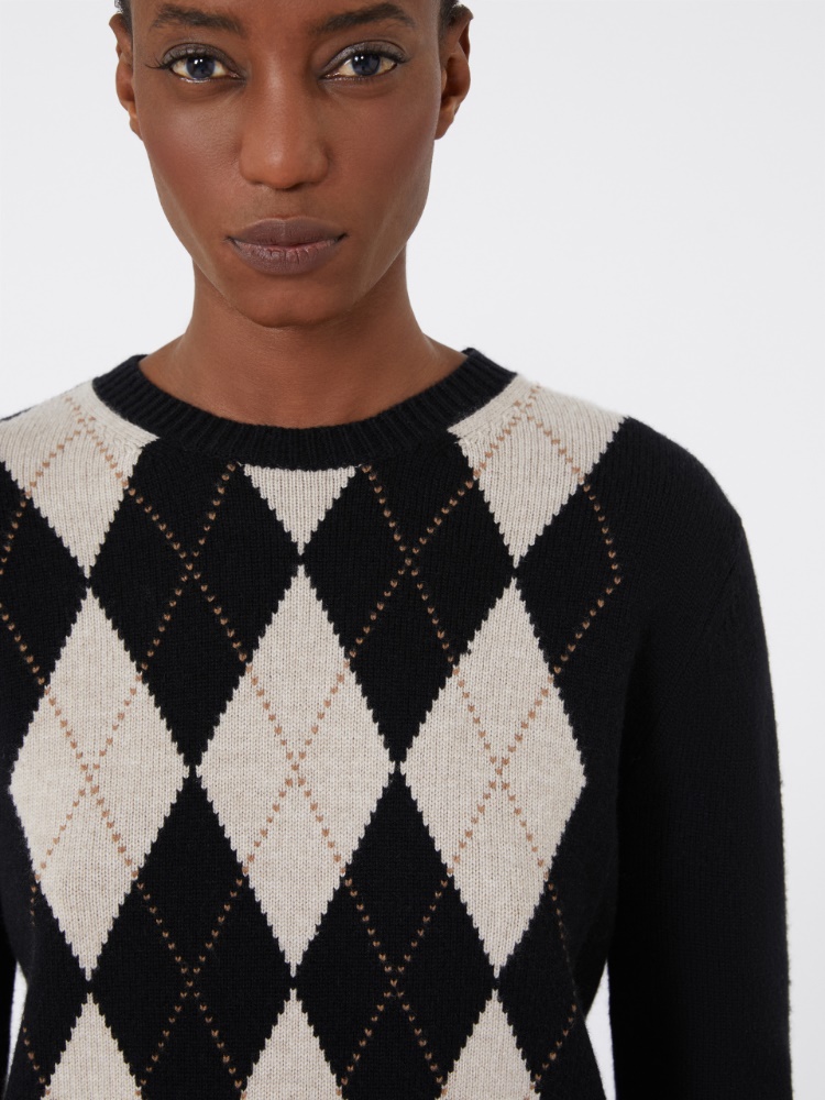 - Max Mara