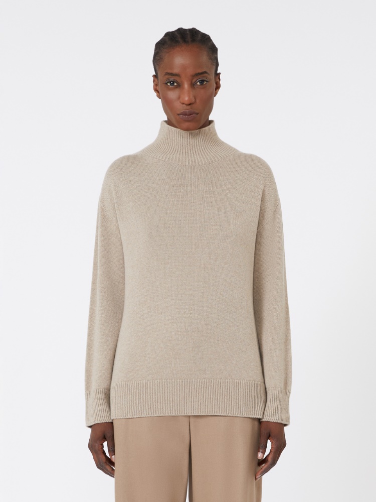  - Max Mara
