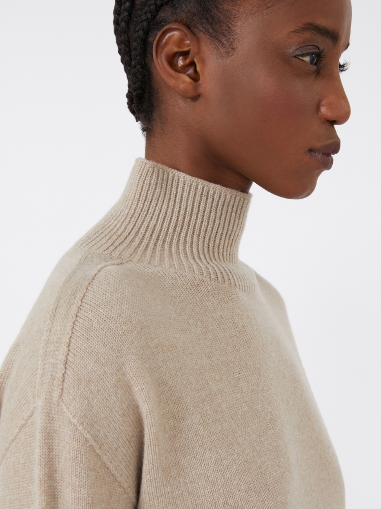  - Max Mara