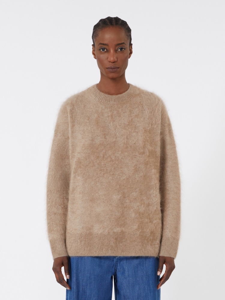  - Max Mara