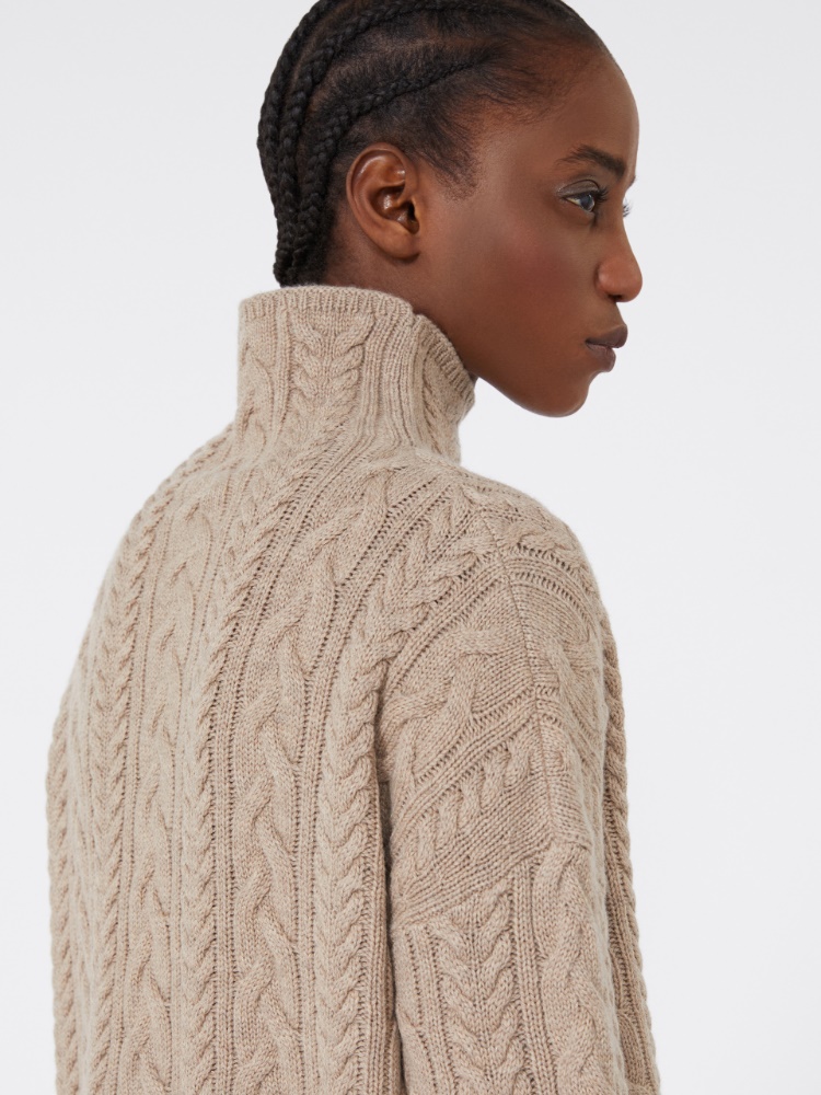  - Max Mara