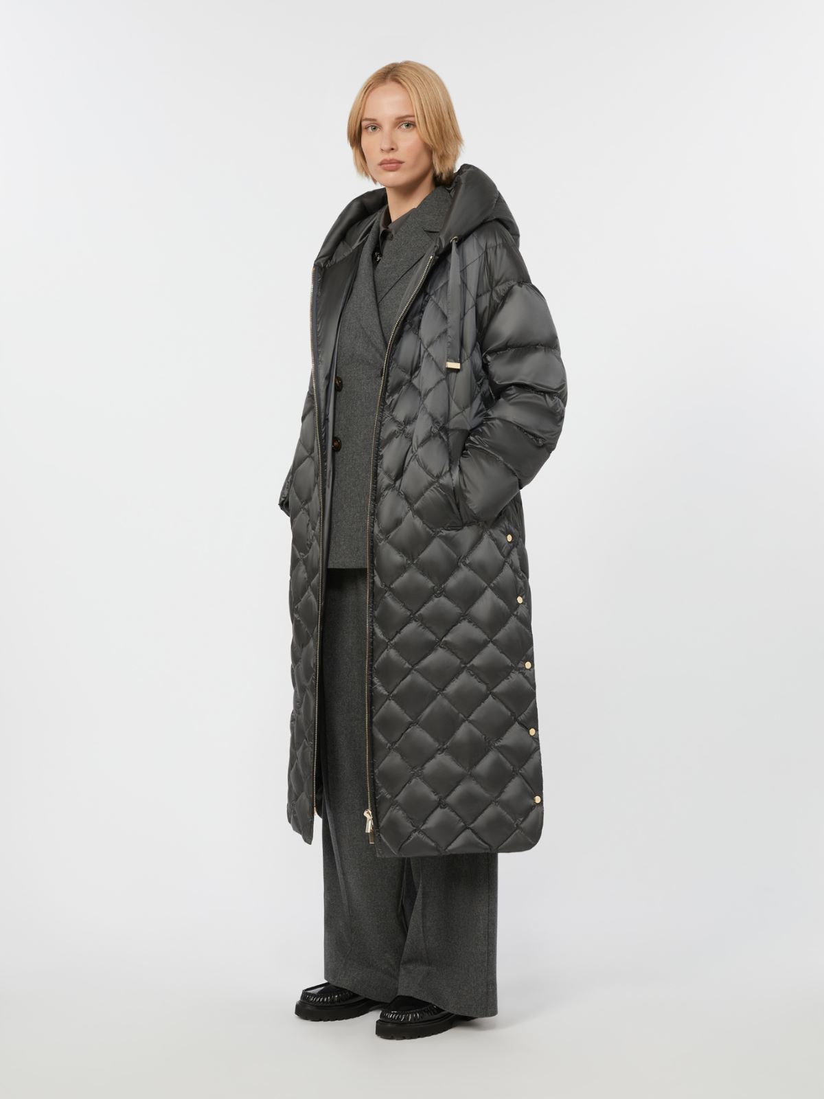 マックスマーラ ロング丈 キルティング 中綿ダウンコート ボリューム襟 XL マックスマーラ ロング丈 キルティング 中綿ダウンコート