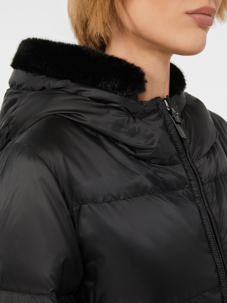 綺麗❗️現行 ケープ 切替ダウン ふわふわアルパカモヘヤ チェック マックスマーラ Max Mara Japan - マックスマーラ公式サイト