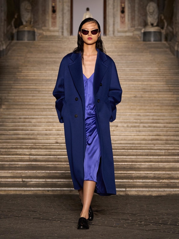 101801 Icon Coat + CHINA BLUE - Max Mara