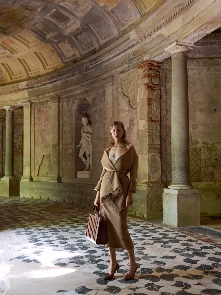 Camel cardigan coat + CAMEL - Max Mara