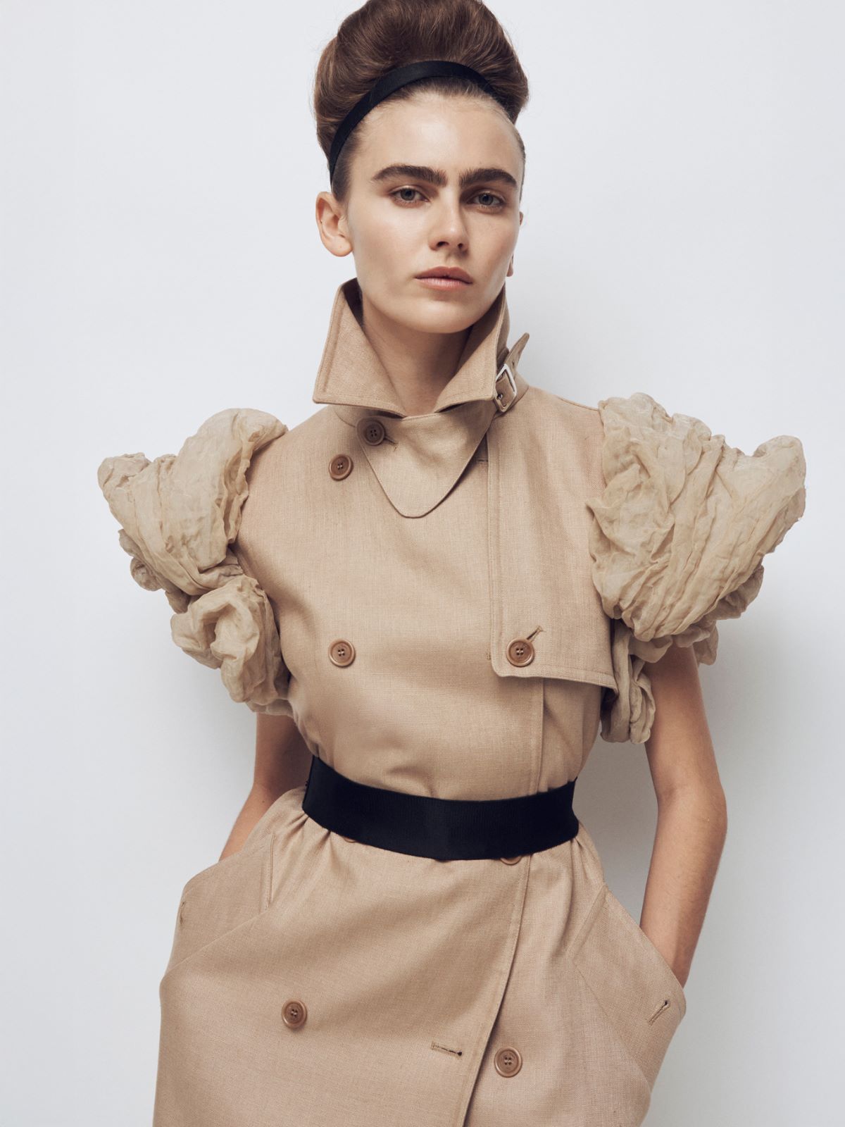 Sleeveless trench coat in linen basketweave with ruffles - CAMEL - Max Mara