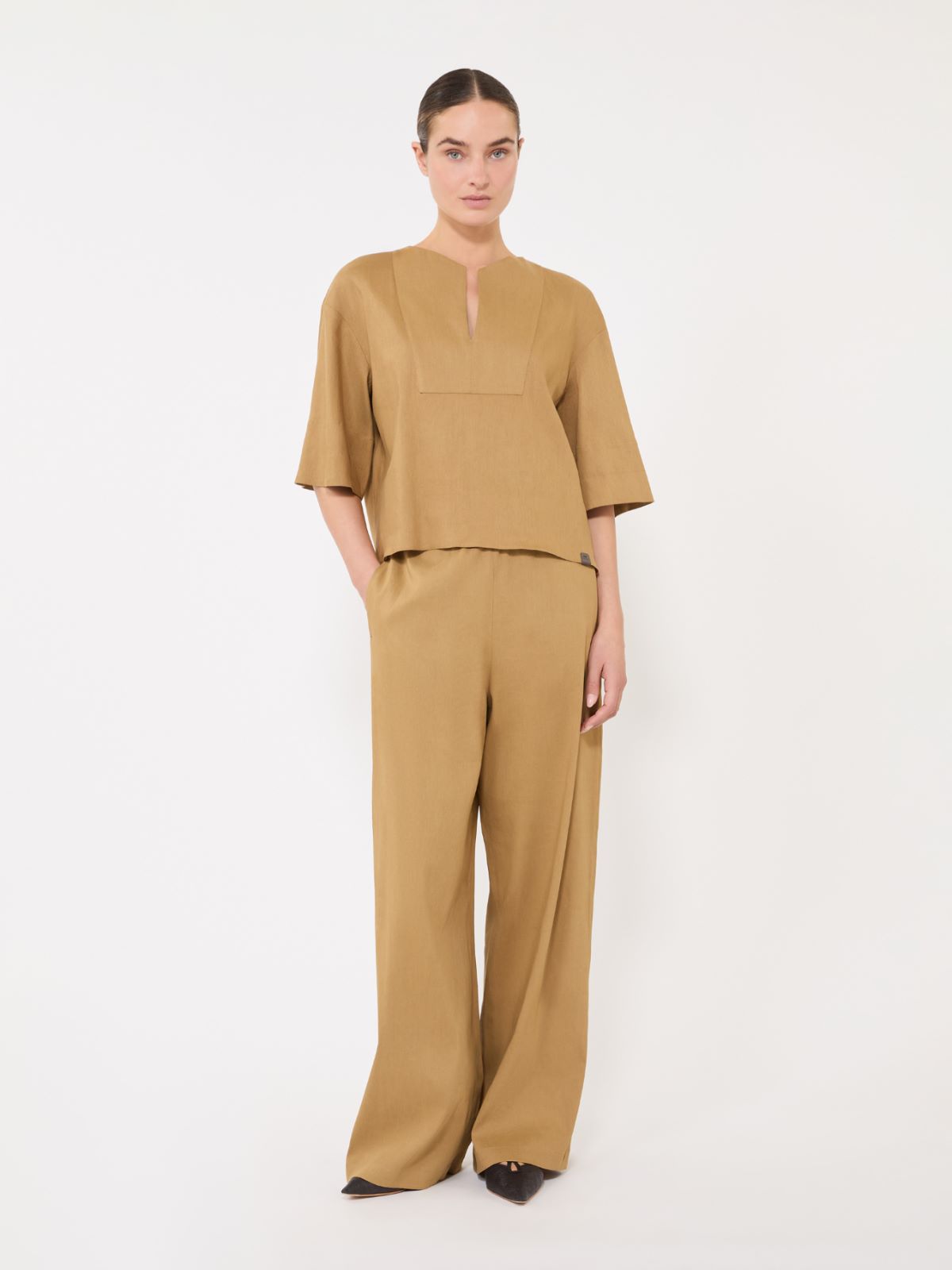 소스피로 린넨 블라우스 - DESERT